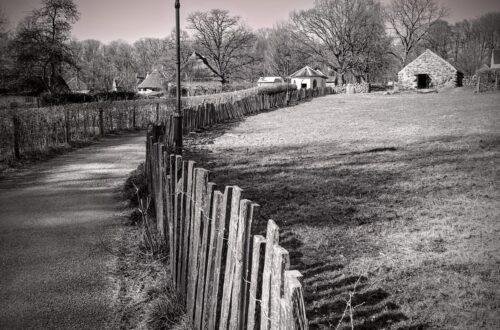 A lane leading up to a South Wales house with a short winding road leading to the farmhouse