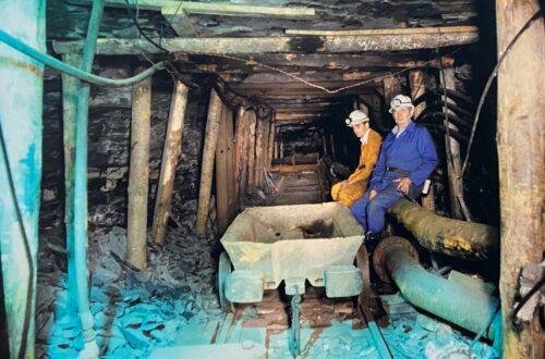 Barry Sidings & Rhondda Heritage Park Discover the charm of Barry Sidings Countryside Park and the stories behind Rhondda Heritage Park. Two attractions in South Wales perfect for families and history lovers.